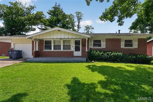 $149,900 | 11154 Mammoth Drive, St. Louis, MO 63136