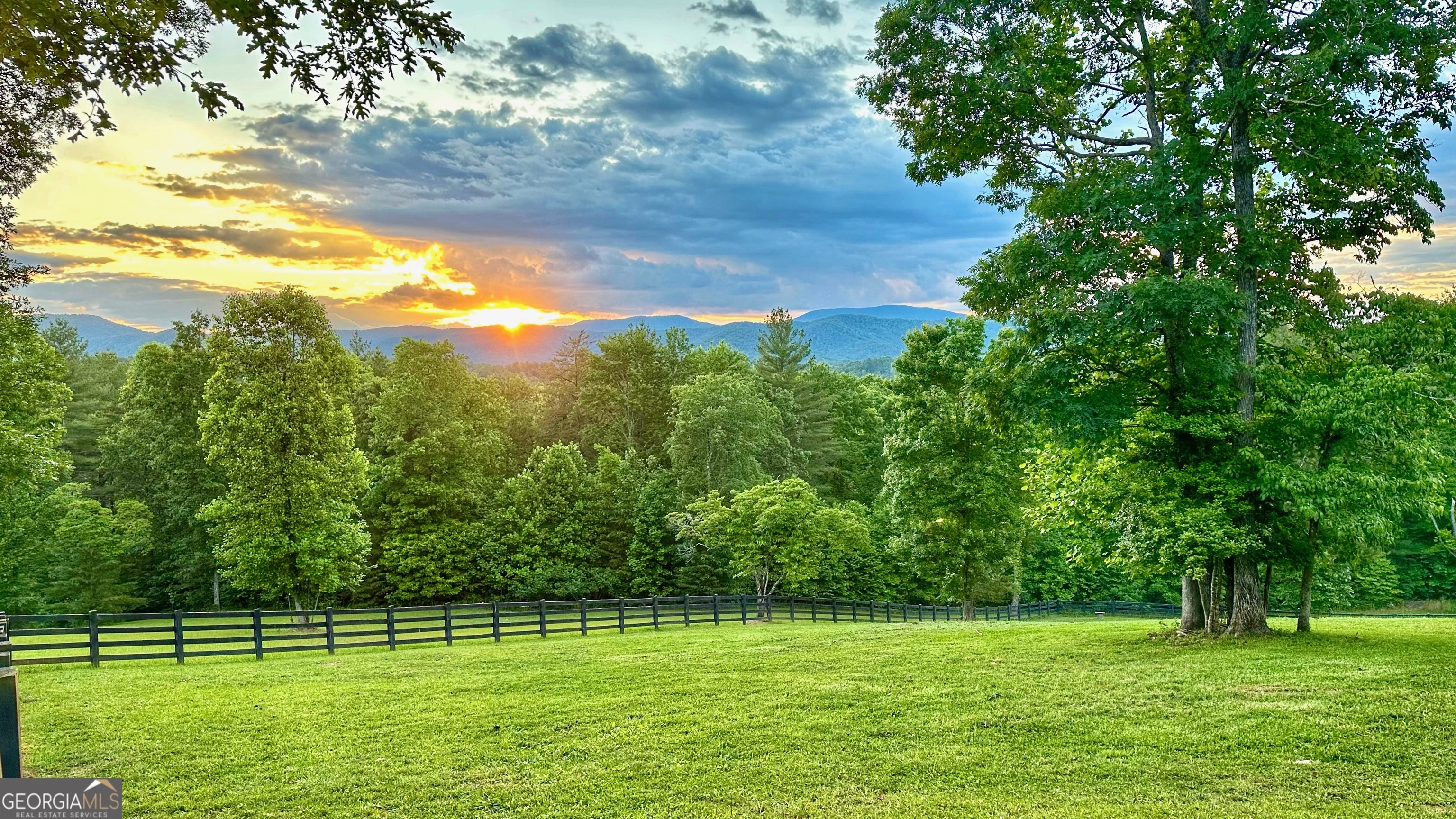 98 Saddle Back Trail Blue Ridge, GA 30513 - Photo 62 of 68