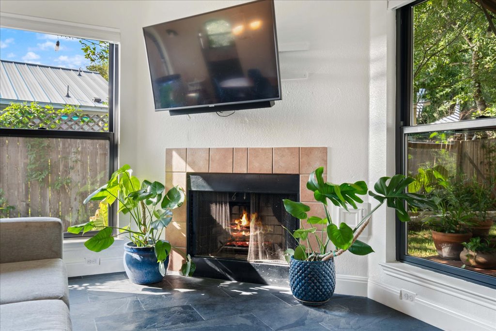 2506 Jenibeth Lane Austin, TX 78744 - Photo 12 of 23 Fireplace is gas