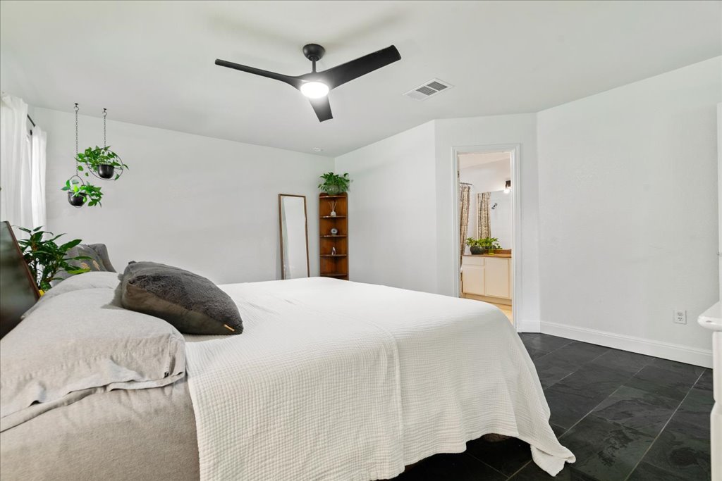 2506 Jenibeth Lane Austin, TX 78744 - Photo 14 of 23