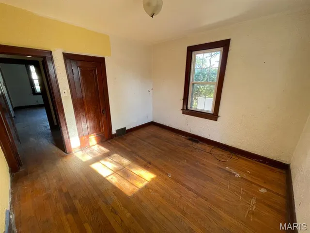 $49,900 | 910 North Church Street, Belleville, IL 62220