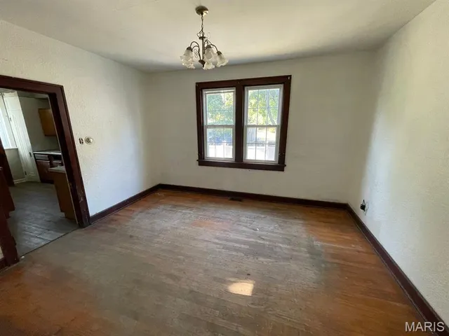 $49,900 | 910 North Church Street, Belleville, IL 62220