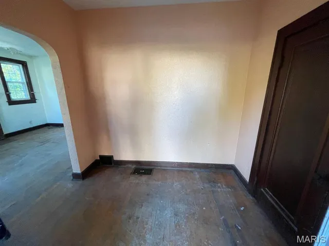 $49,900 | 910 North Church Street, Belleville, IL 62220