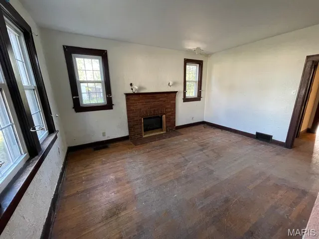 $49,900 | 910 North Church Street, Belleville, IL 62220