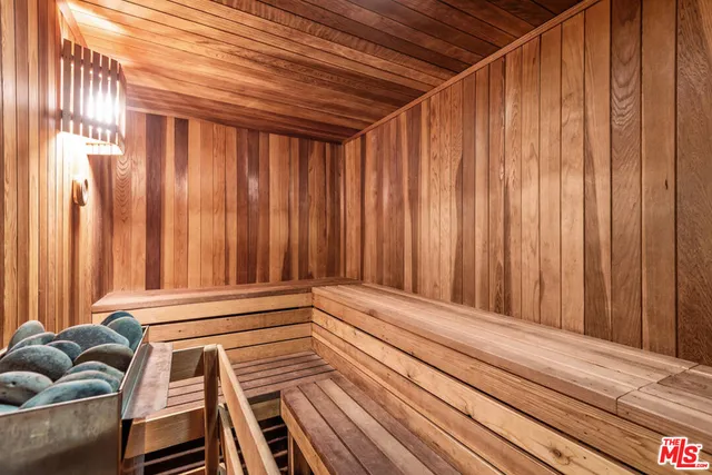 $679,000 | 8600 Tuscany Avenue, Unit 419, Playa del Rey, CA 90293