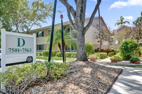 $145,000 | 7557 Trent Drive, Unit 213, Tamarac, FL 33321