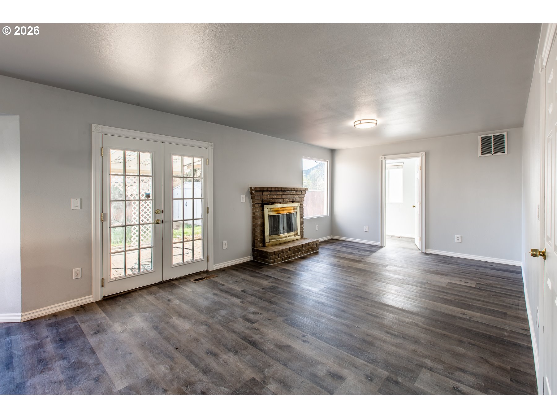 2127 Assumption Street Eugene, OR 97402 - Photo 13 of 35