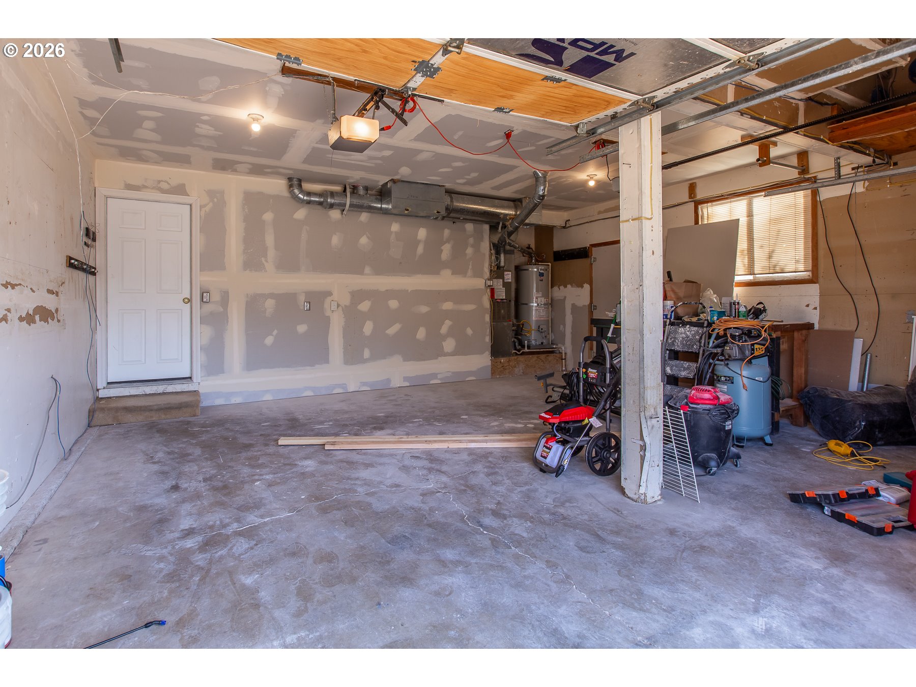 2127 Assumption Street Eugene, OR 97402 - Photo 29 of 35