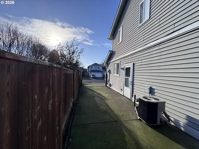 $450,000 | 2127 Assumption Street, Eugene, OR 97402