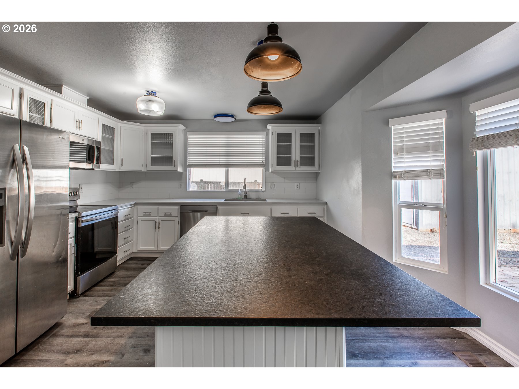 2127 Assumption Street Eugene, OR 97402 - Photo 10 of 35