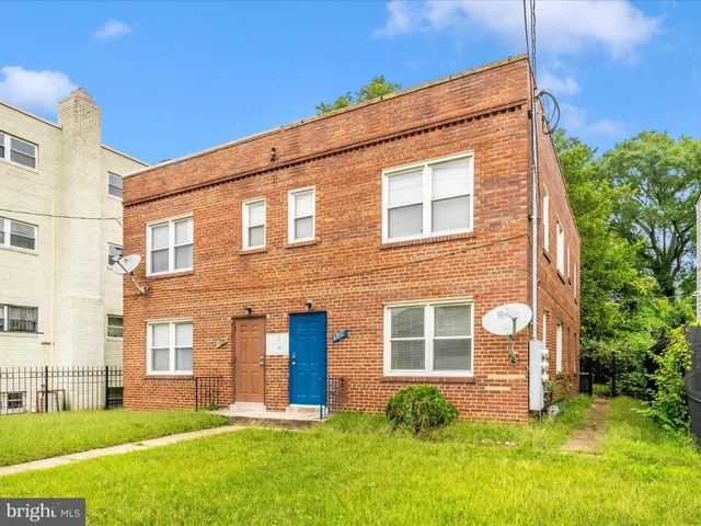 $405,000 | 4811 Quarles Street Northeast, Washington, DC 20019