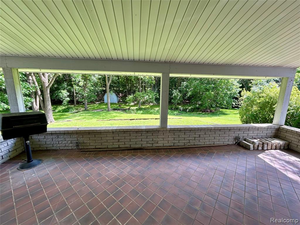 1457 West Avon Road Rochester Hills, MI 48309 - Photo 19 of 42