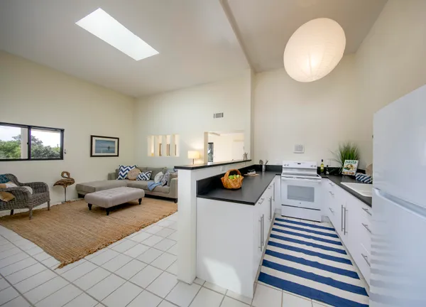 $2,530,000 | 195 East Mountain Drive, Montecito, CA 93108