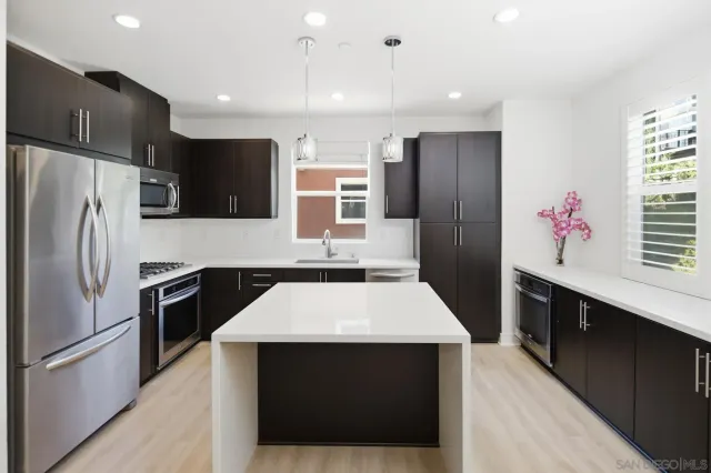 $1,195,000 | 7830 Inception Way, San Diego, CA 92108