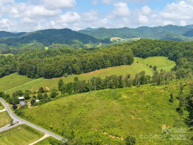 $950,000 | 821 Crooked Creek Road, Mars Hill, NC 28754