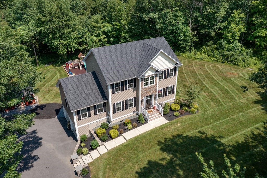 38 Spruce Road Westminster, MA 01473 - Photo 2 of 41