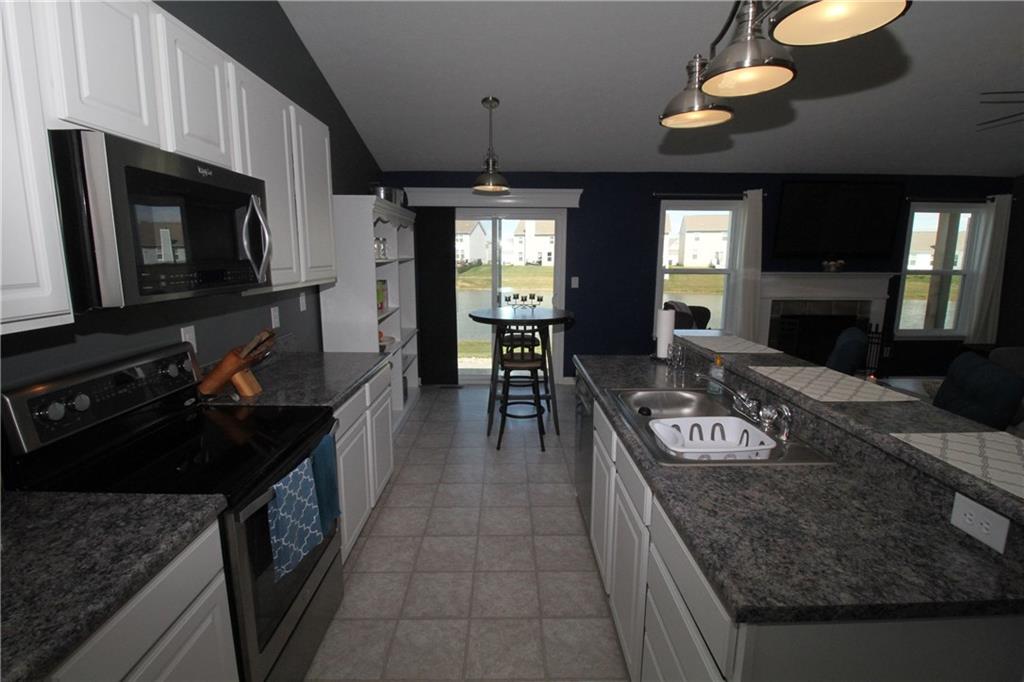 6108 Pebblebrooke Road Whitestown, IN 46075 - Photo 6 of 24