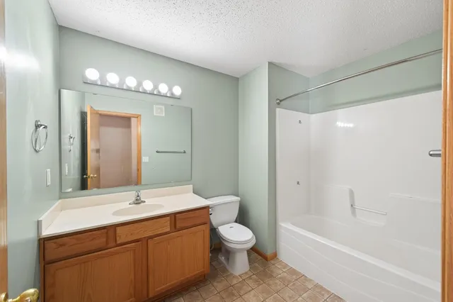 $239,900 | 2394 Rushmore Road, Hastings, MN 55033