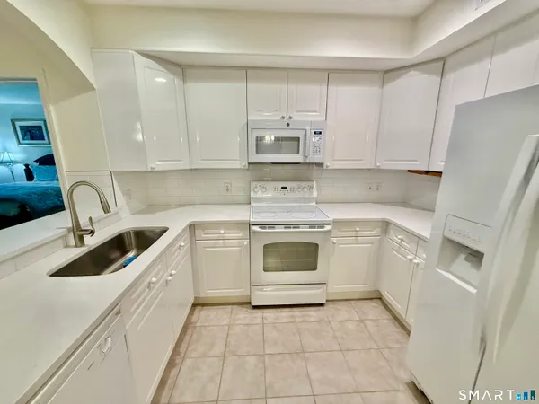 $309,000 | 2590 Gold Star Highway, Unit 110, Groton, CT 06355