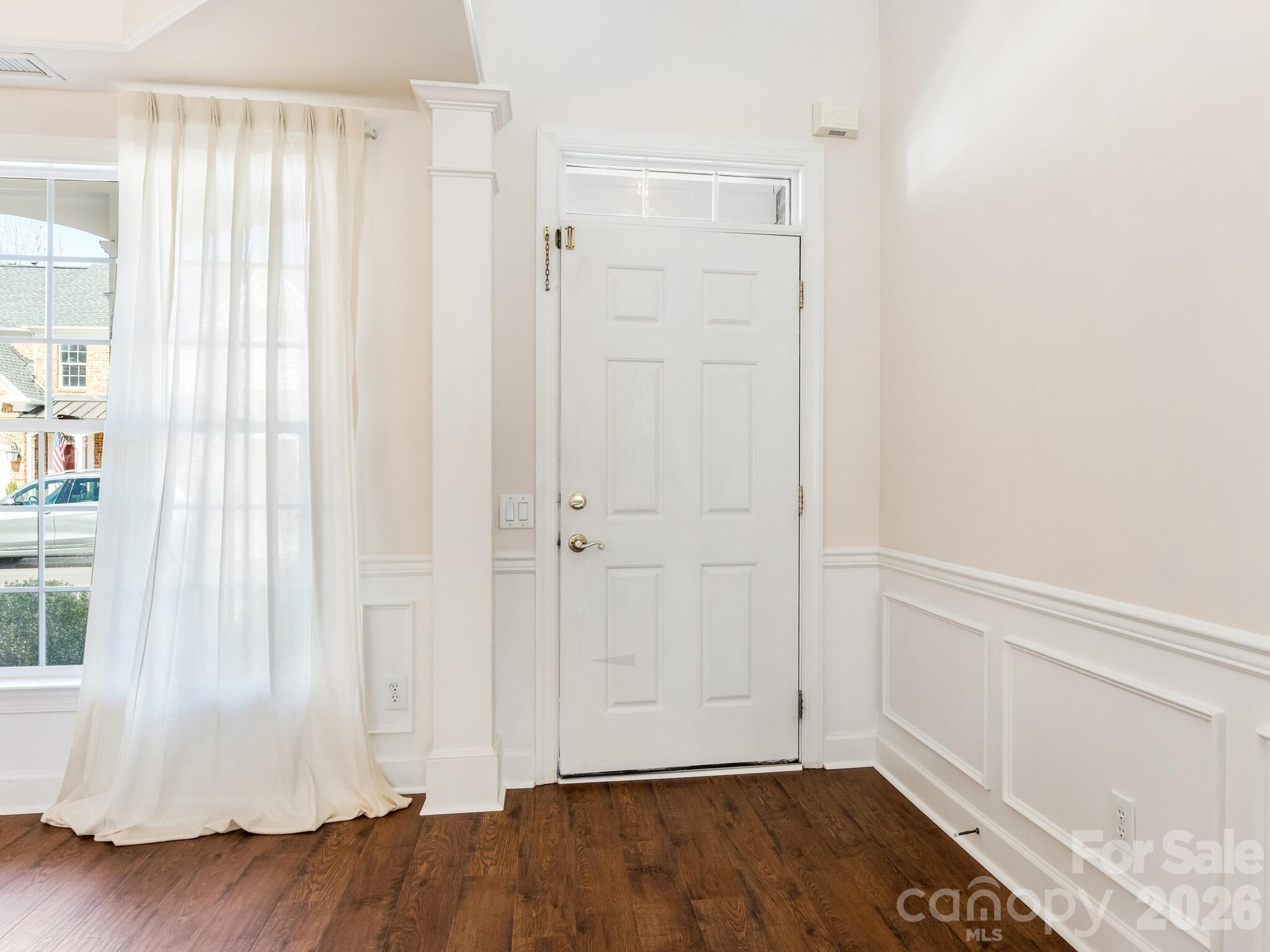 429 Eberle Way Matthews, NC 28105 - Photo 3 of 24