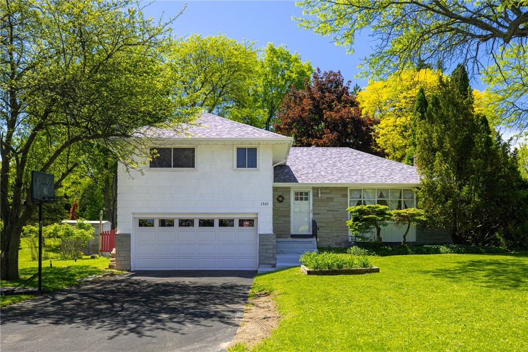 1305 Calkins Road Henrietta, NY 14534 - Photo 2 of 28