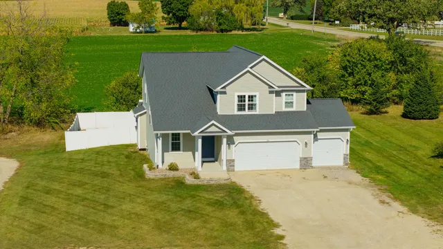 $625,000 | 131 West Blackhawk Drive, Fort Atkinson, WI 53538