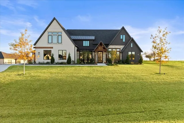 $1,199,999 | 3417 Dovehill Drive, Northlake, TX 76247