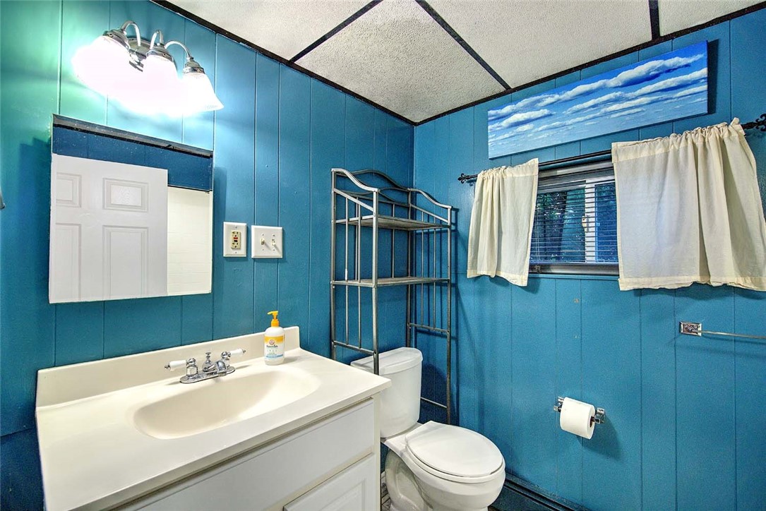 120 Grange Avenue Woonsocket, RI 02895 - Photo 44 of 50 Full bathroom