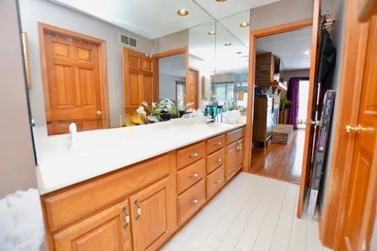 $769,000 | 3321 North Bayview Lane, McHenry, IL 60051