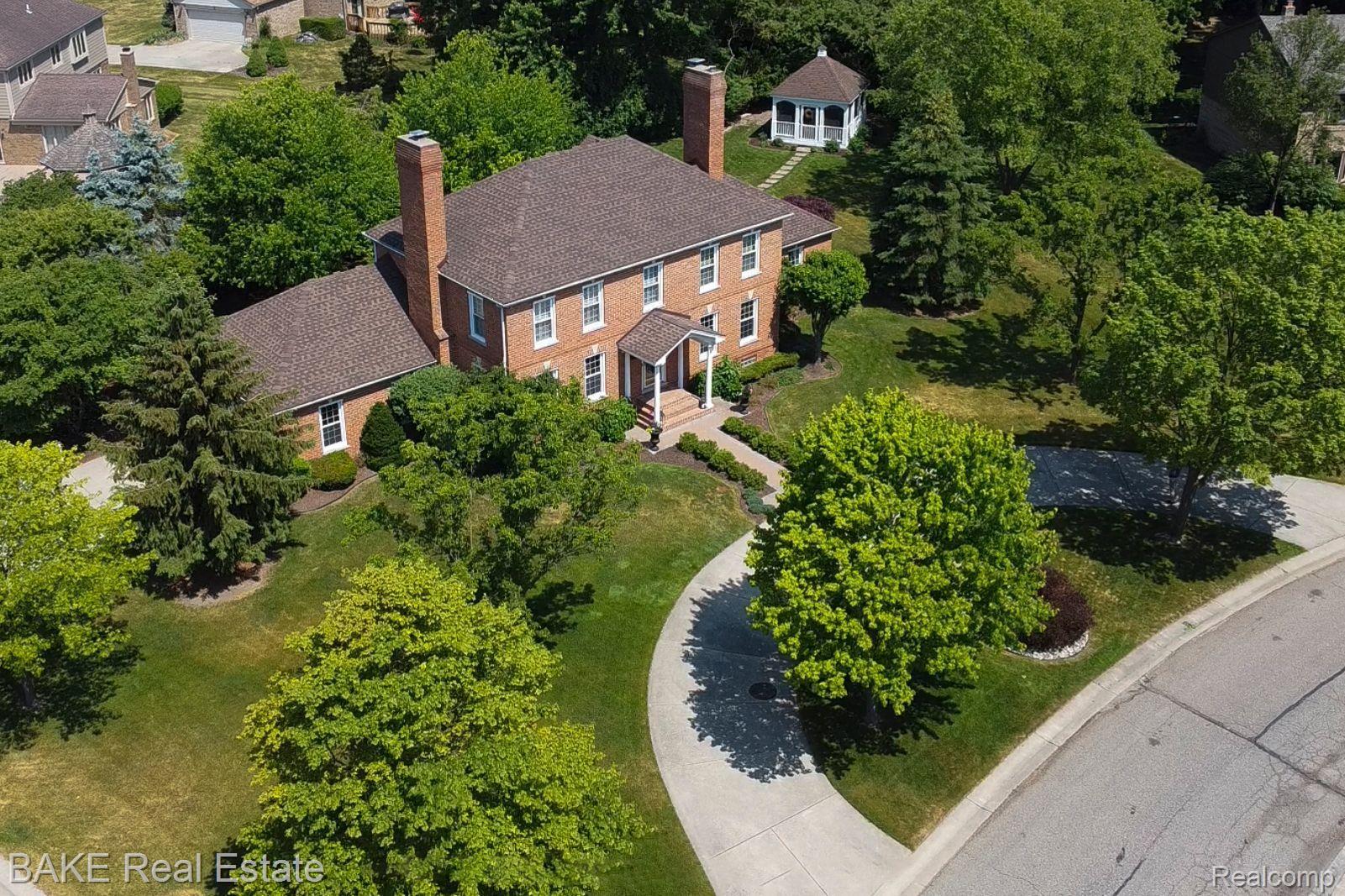 40958 Coventry Road Novi, MI 48375 - Photo 6 of 66 Private Corner Lot