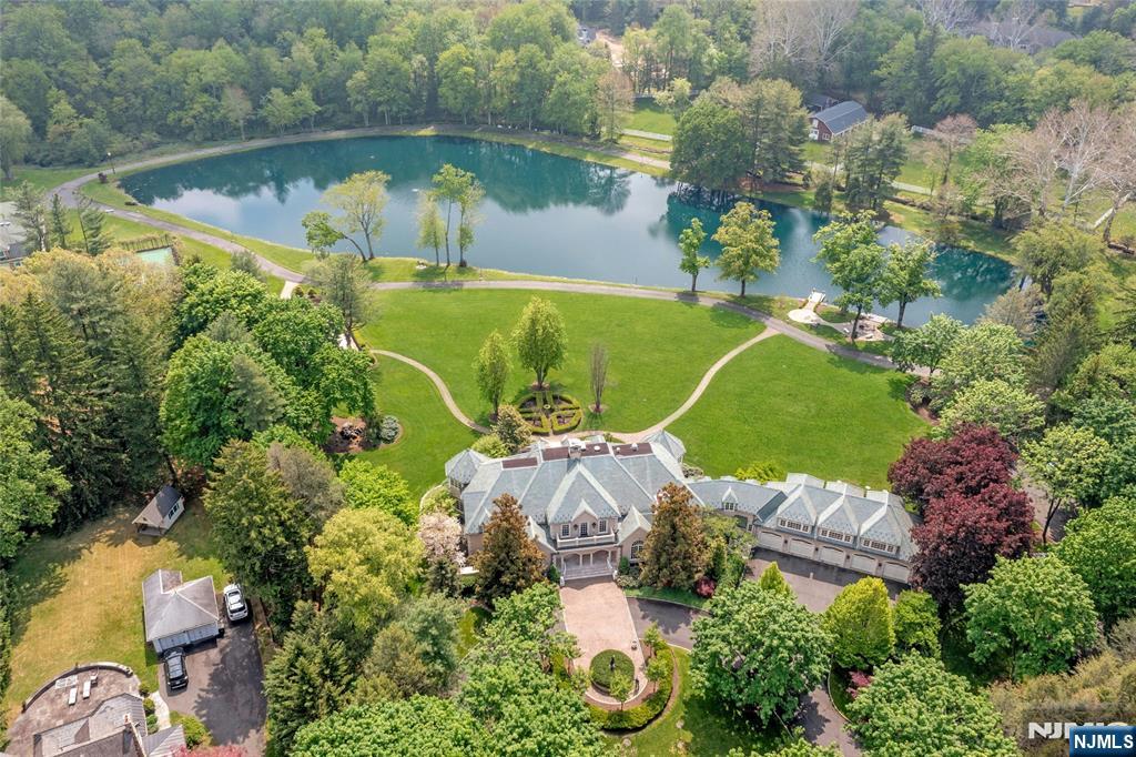 116 East Saddle River Road Saddle River, NJ 07458 - Photo 2 of 42