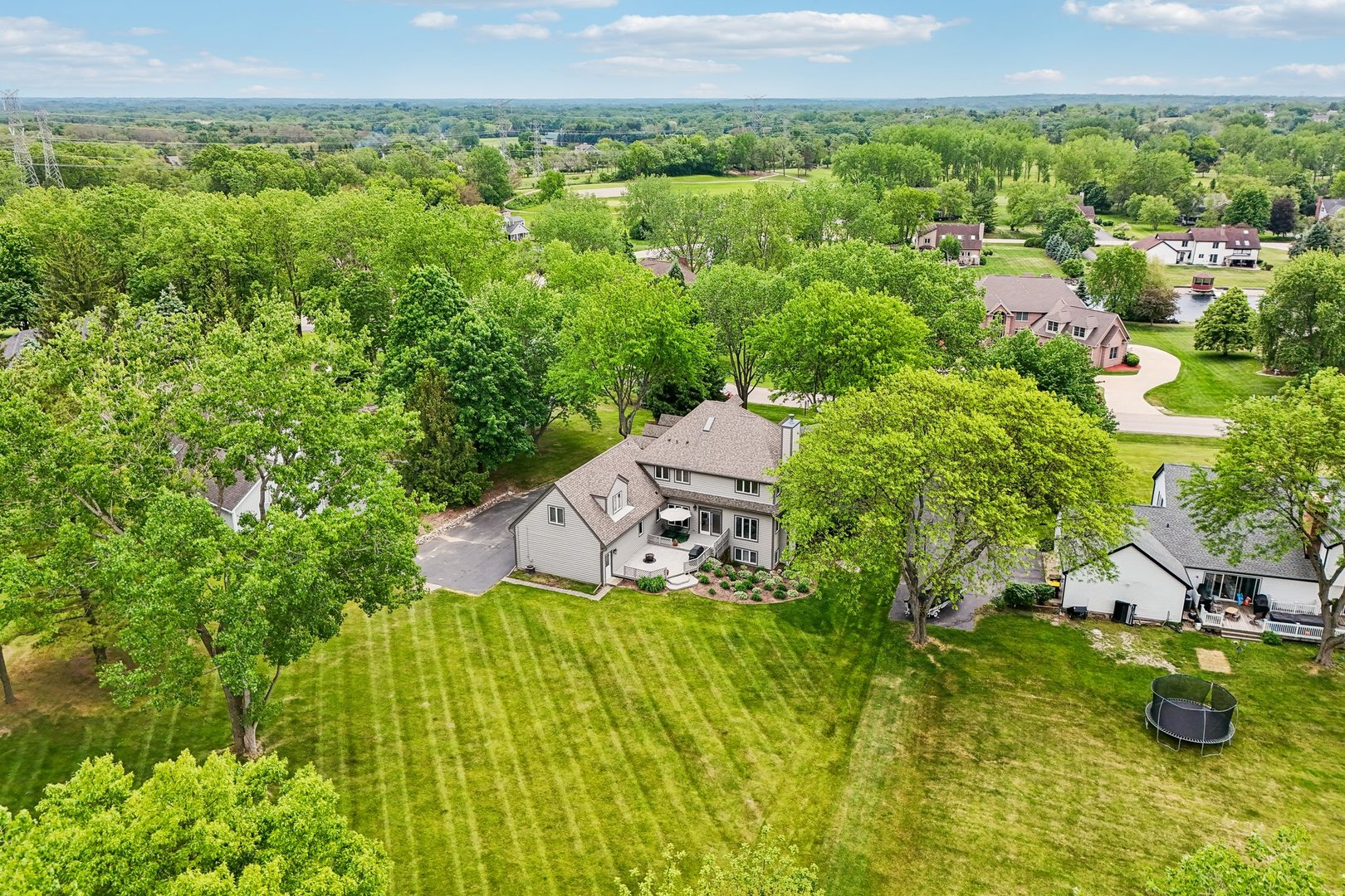 2212 Crystal Way Crystal Lake, IL 60012 - Photo 42 of 51