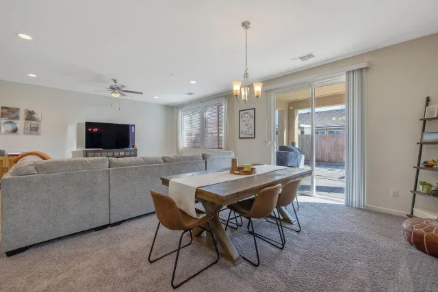 $419,999 | 495 Pearl Drive, Lemoore, CA 93245