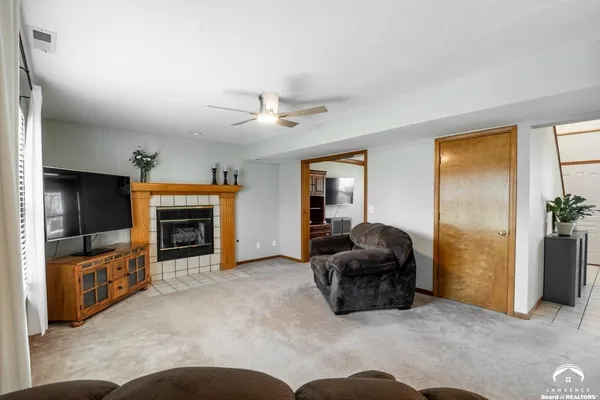 $389,900 | 724 Eldridge Street, Lawrence, KS 66049