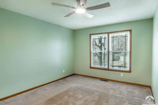 $389,900 | 724 Eldridge Street, Lawrence, KS 66049