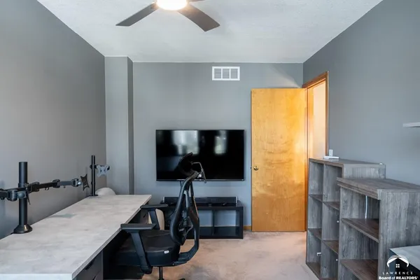 $389,900 | 724 Eldridge Street, Lawrence, KS 66049