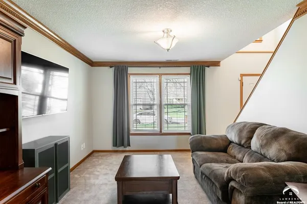 $389,900 | 724 Eldridge Street, Lawrence, KS 66049