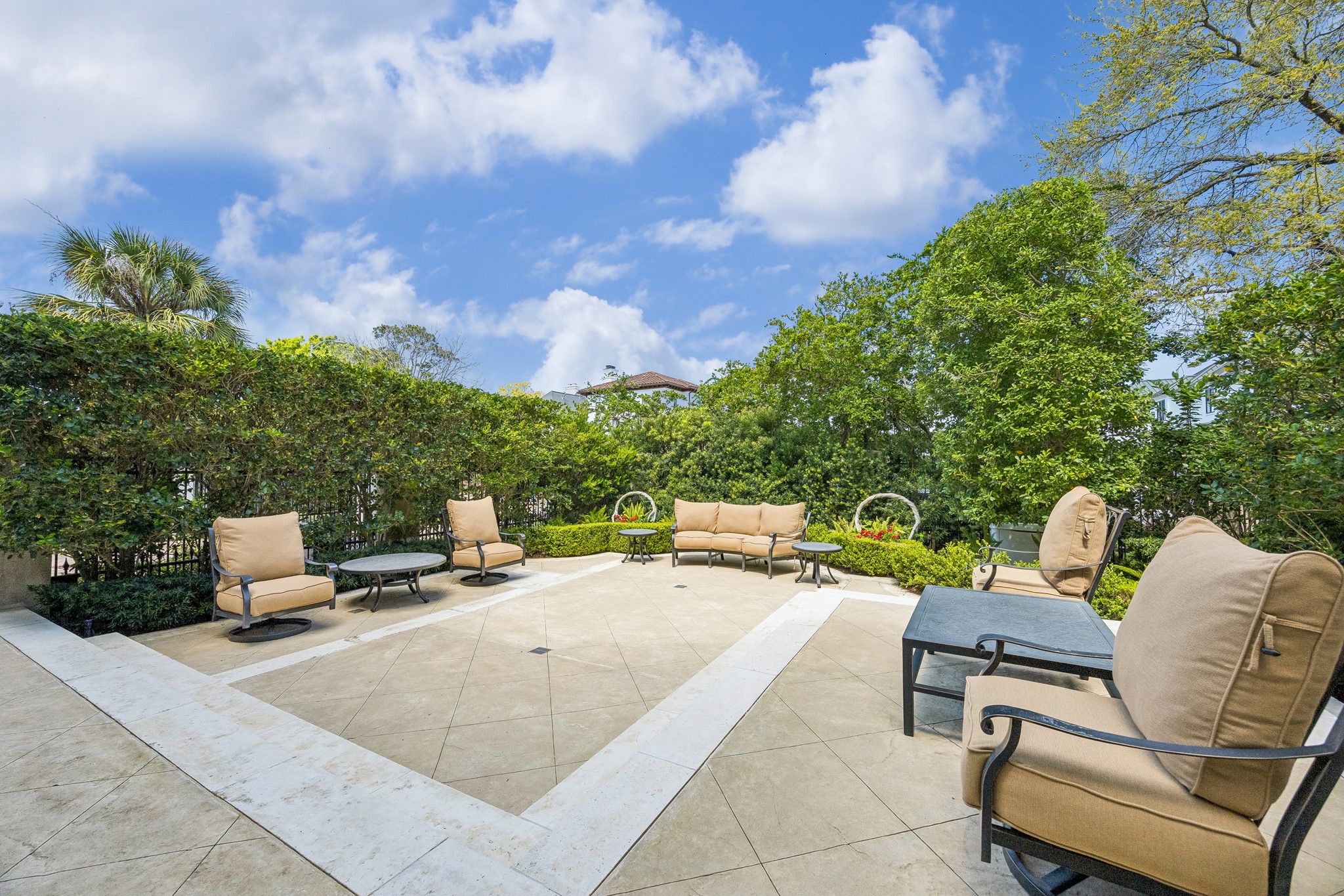 5043 Tangle Lane Houston, TX 77056 - Photo 33 of 50 a view of outdoor space with seating