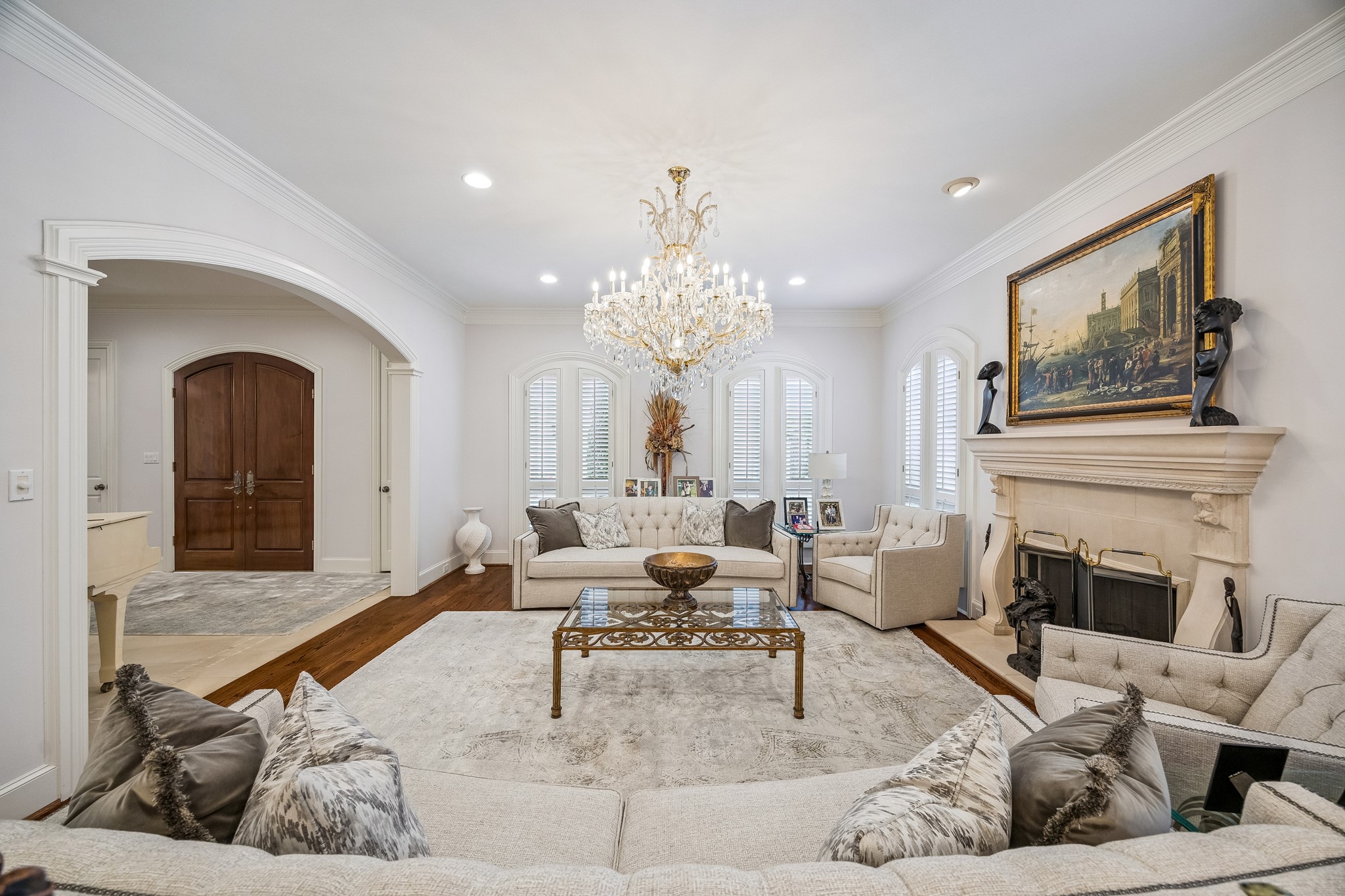 5043 Tangle Lane Houston, TX 77056 - Photo 4 of 50 a living room with furniture and a fireplace