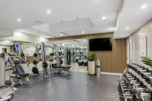 $625,000 | 127 North Tryon Street, Unit 303, Charlotte, NC 28202