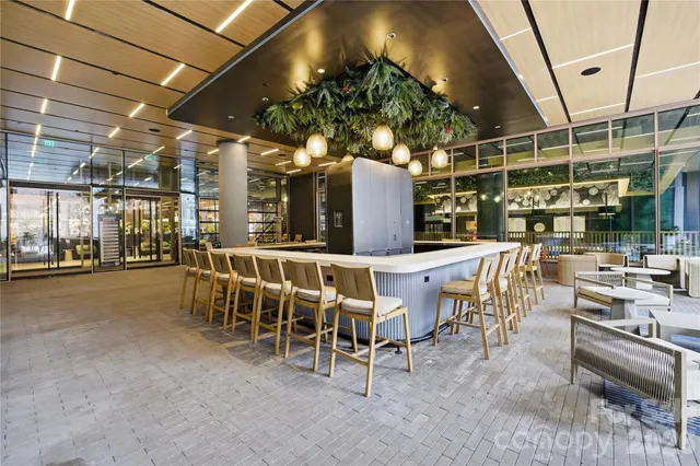 $625,000 | 127 North Tryon Street, Unit 303, Charlotte, NC 28202