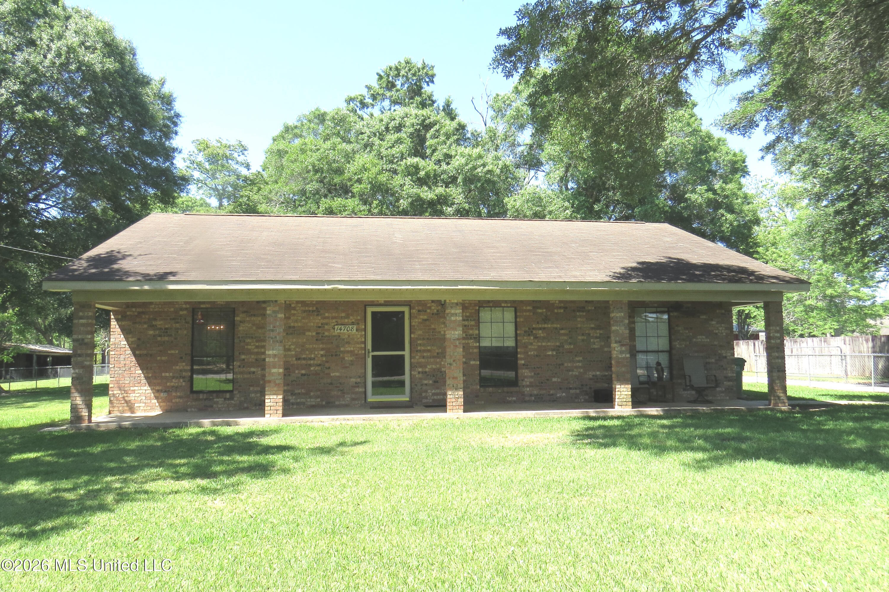 14708 Parker Road Biloxi, MS 39532 - Photo 2 of 23 IMG_3396