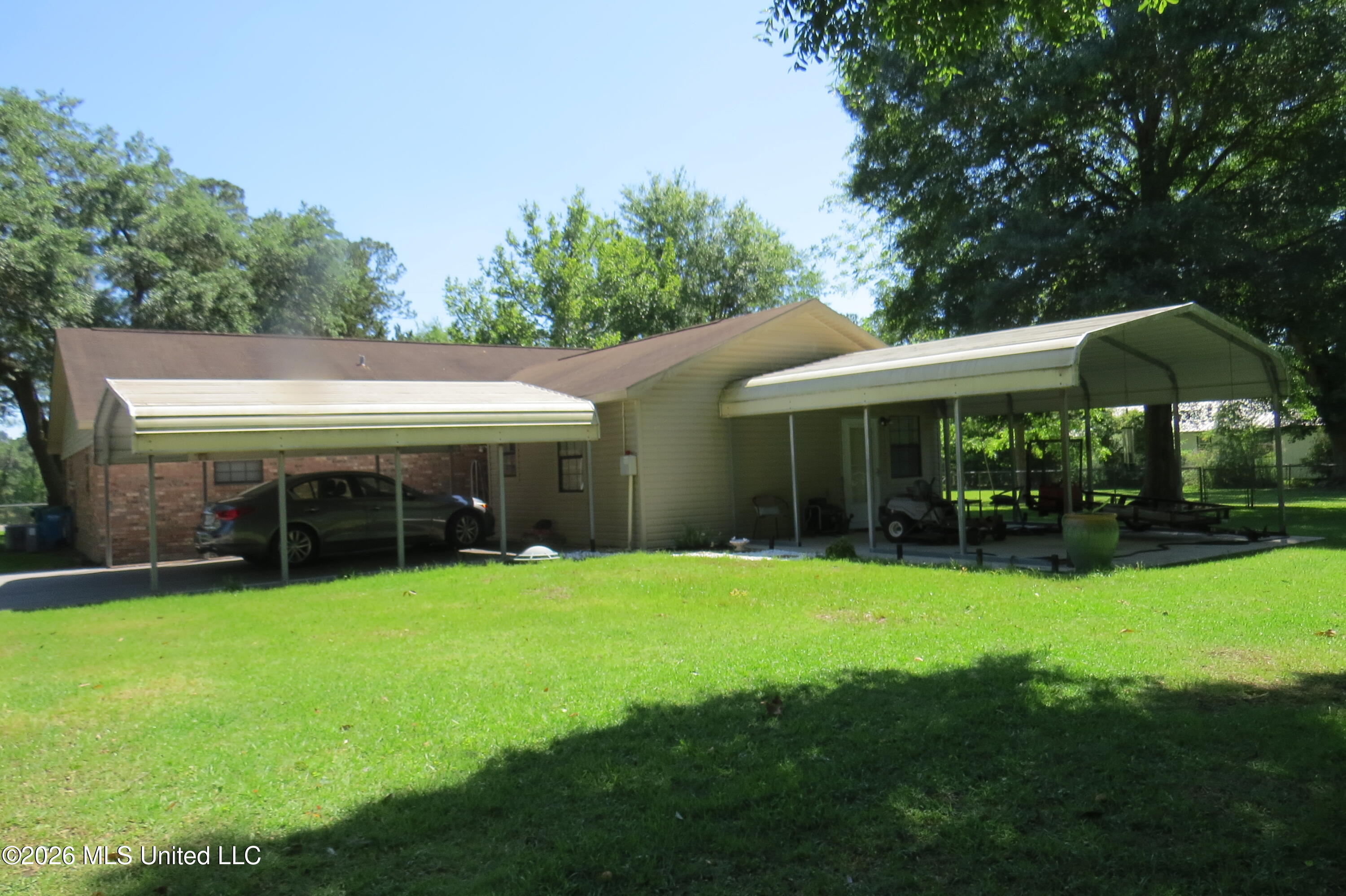14708 Parker Road Biloxi, MS 39532 - Photo 6 of 23 IMG_3400