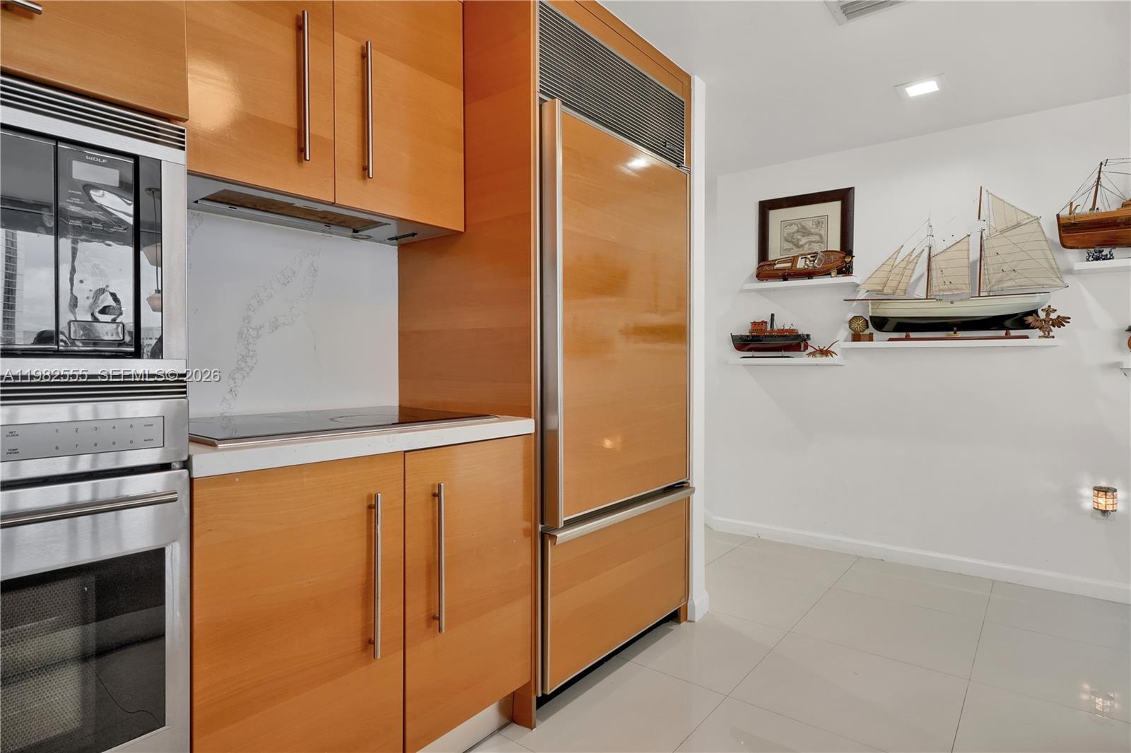 465 Brickell Avenue, Unit 702 Miami, FL 33131 - Photo 14 of 41