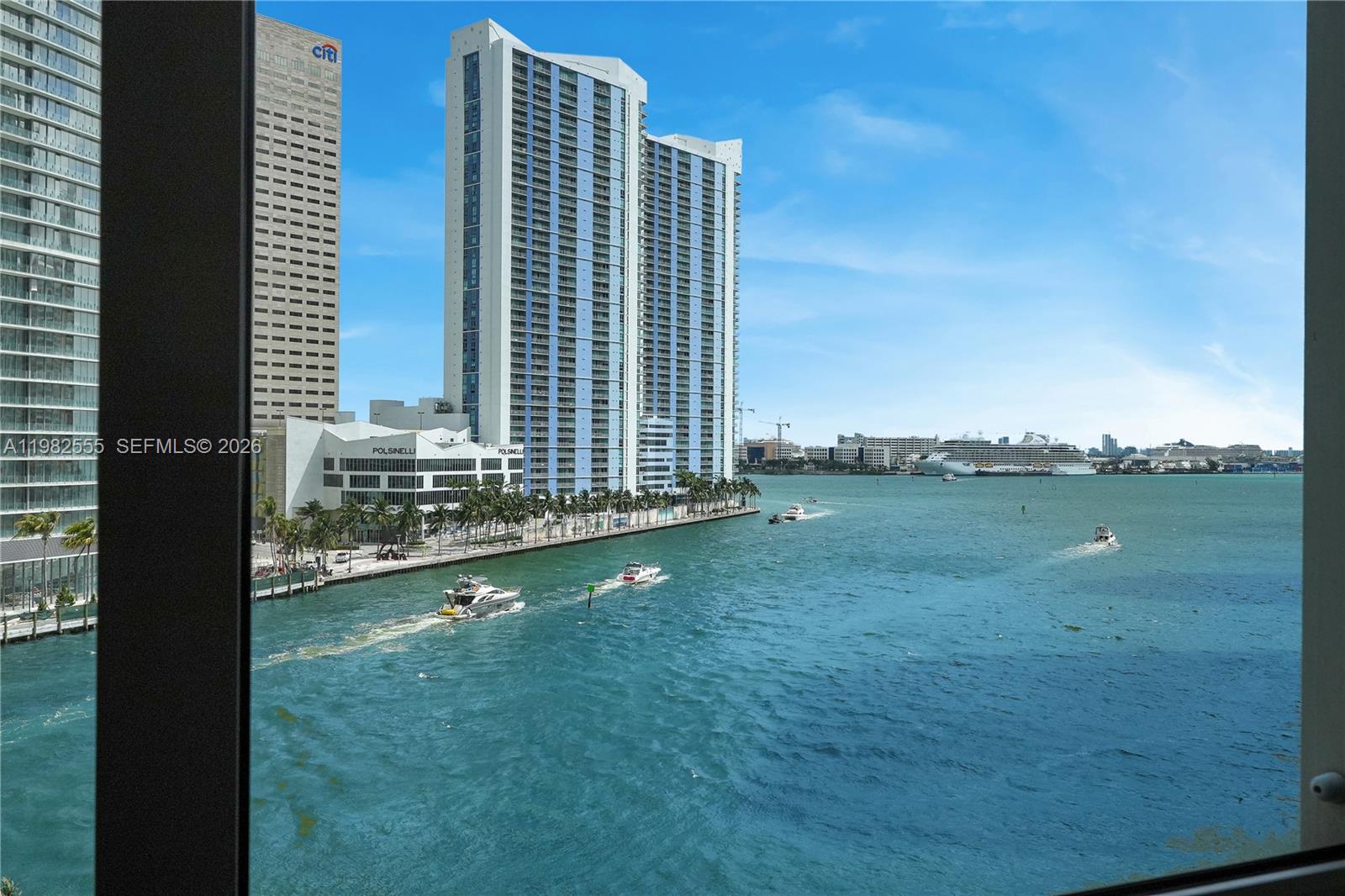 465 Brickell Avenue, Unit 702 Miami, FL 33131 - Photo 25 of 41