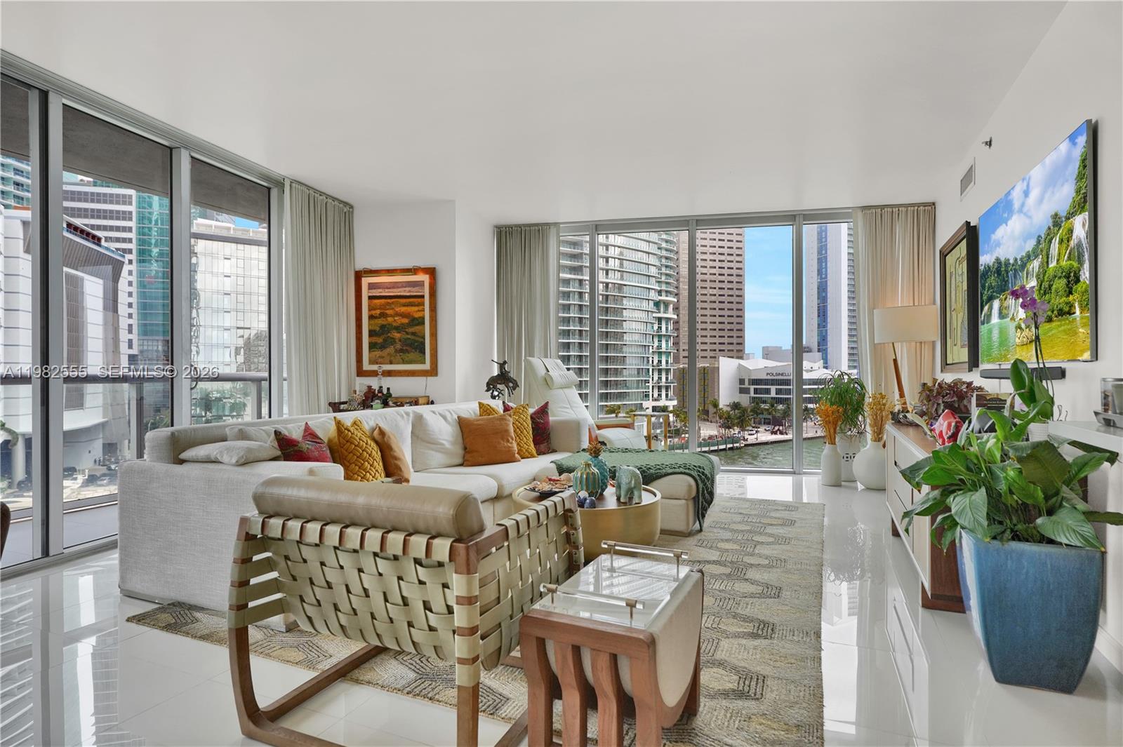 465 Brickell Avenue, Unit 702 Miami, FL 33131 - Photo 40 of 41