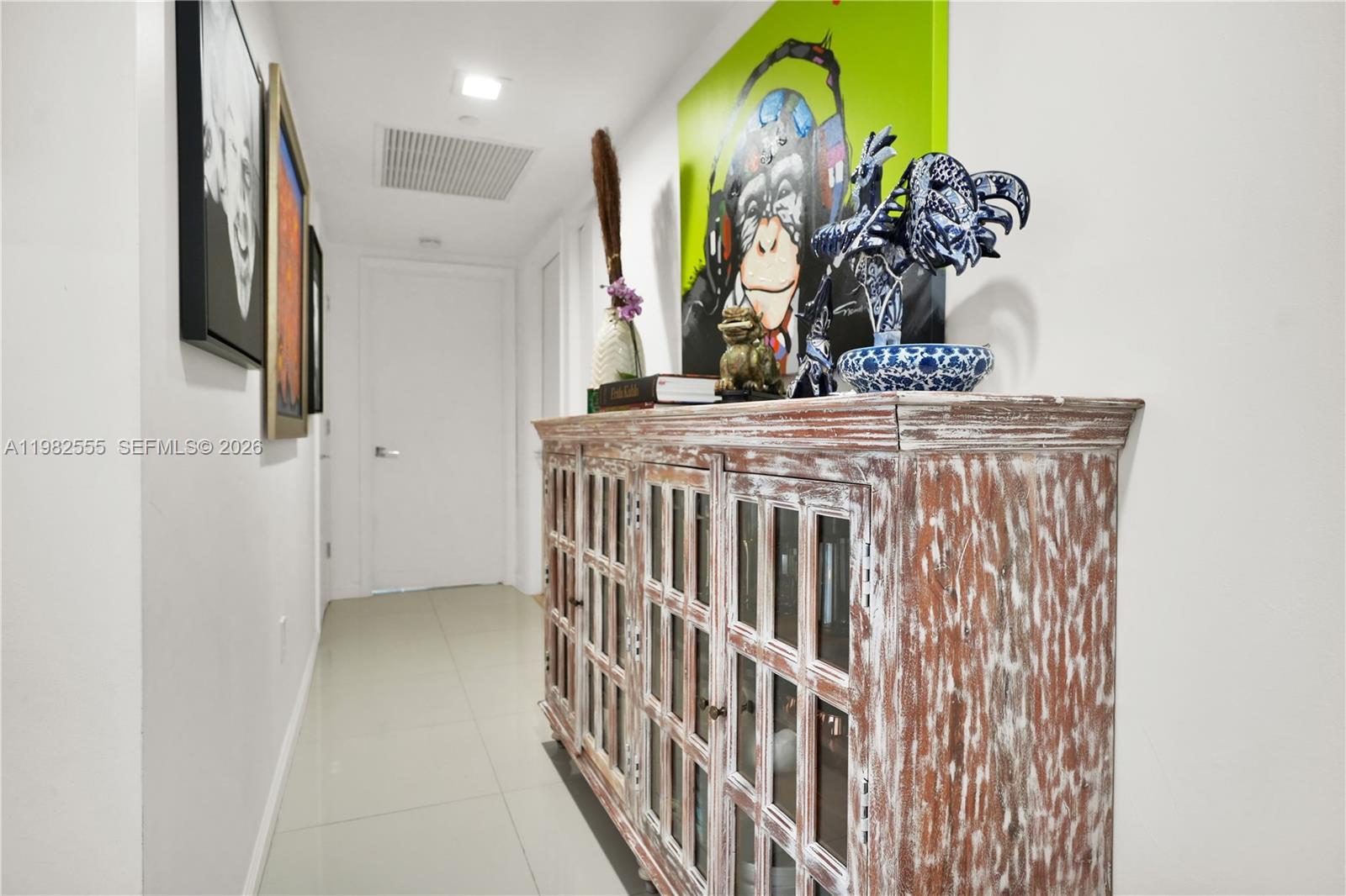 465 Brickell Avenue, Unit 702 Miami, FL 33131 - Photo 7 of 41