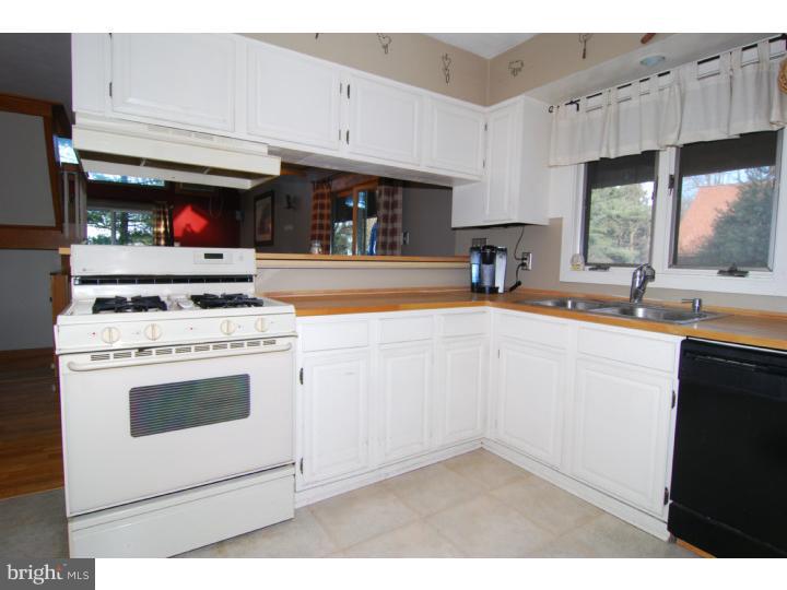 3205 Mannerchor Road Temple, PA 19560 - Photo 2 of 15 Kitchen