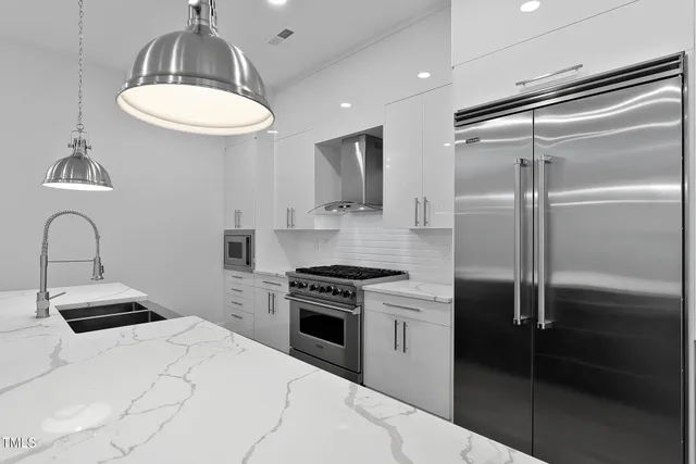 $667,000 | 4015 Southpoint Lndg Way, Unit 8, Durham, NC 27707