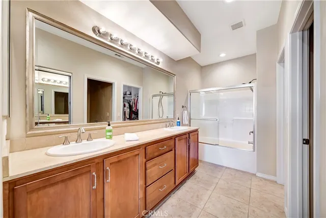 $3,995 | 23902 Brescia Drive, Valencia, CA 91354